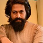 மிரட்டலான தோற்றத்தில் KGF யாஷ்…. வைரலாகும் வீடியோ!