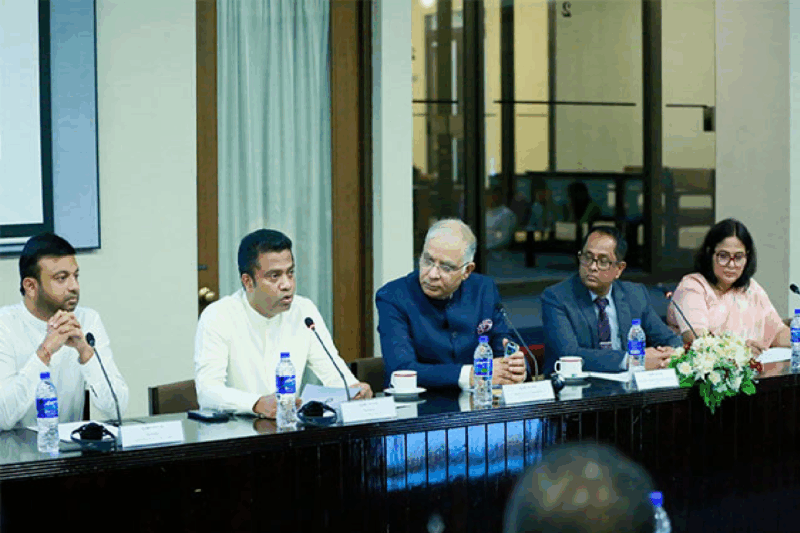 நலிந்த, பாராளுமன்ற நட்பு சங்கத்தின் தலைவராக தேர்வு பெறுகிறார்