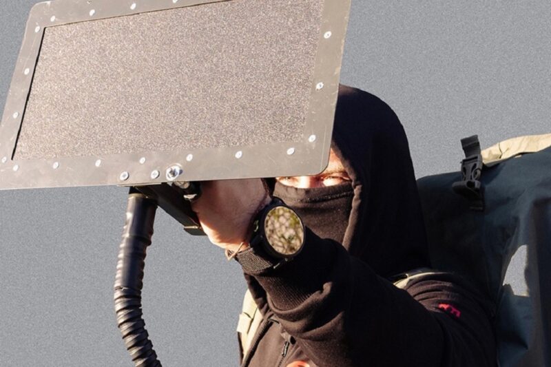 new electronic warfare system is set to help the Ukrainian military : கையில் கொண்டு செல்லக் கூடிய படு பயங்கர ஆயுதம் !