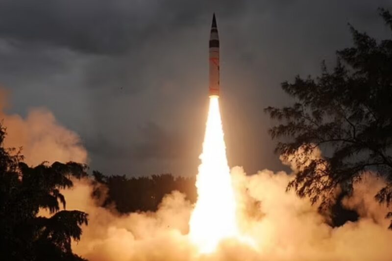 7 நாட்களில் இந்தியாவில் 125 மில்லியன் மக்கள் சாகக் கூடும்: பாக்கிஸ்தான் அணு ஆயுதம் !