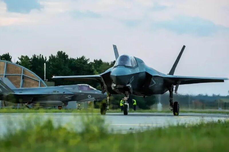 அணு குண்டை ஏவவல்ல F35 விமானங்களை USA வாங்க இங்கிலாந்து பேச்சுவார்த்தை