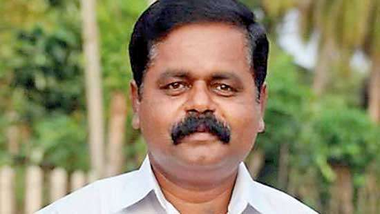 செம்மணி மனிதப் புதைகுழிக்கு சர்வதேச நீதி கோரி பெரும் போராட்டம்! ஐ.நா ஆணையாளர் வருகை நாளில் உச்சகட்டம்!