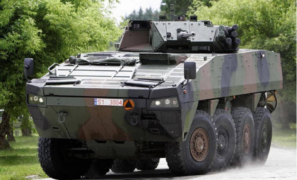 42 Patria armored vehicles டாங்கிகளை உக்ரைனுக்கு கொடுக்கும் லட்வியா நாடு